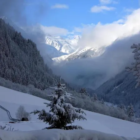 Apartment In Stubaital Near Lift