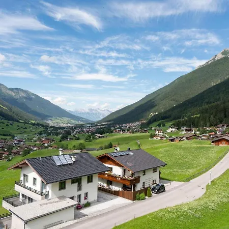 In Stubaital Near Lift Appartement Neustift im Stubaital