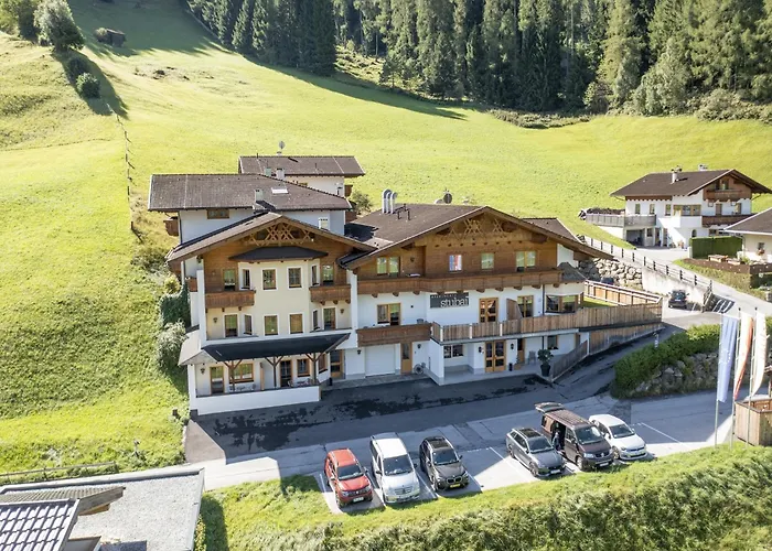 Apartment In Stubaital Near Lift